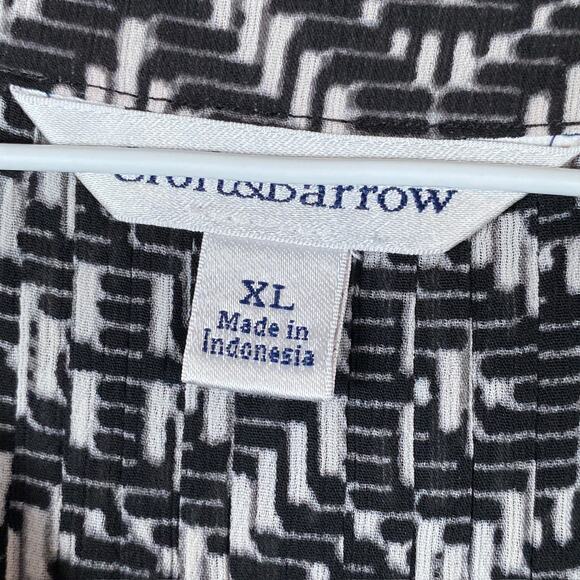 Croft & Barrow Womens Shirt Black White Button Down Geometric Sleeveless Tank XL - Picture 4 of 10